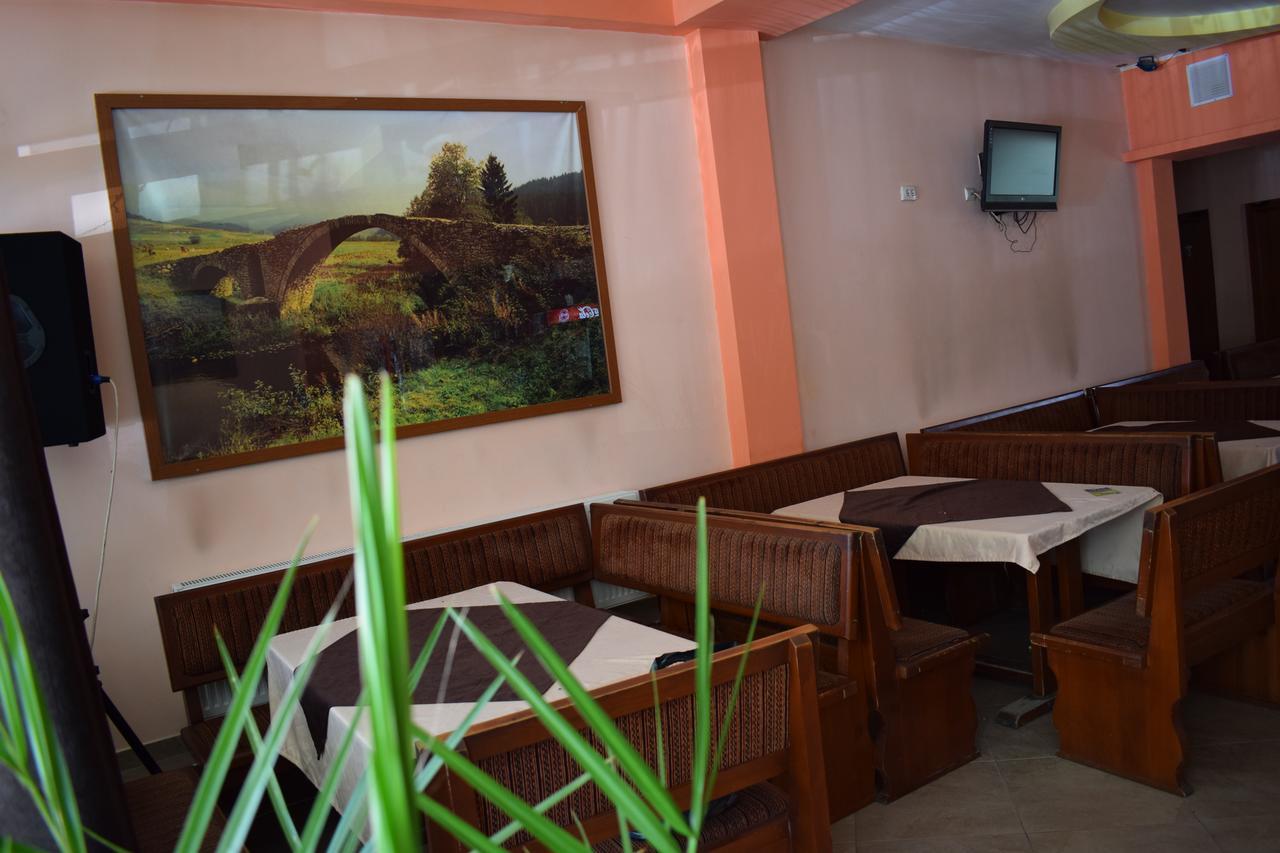 Complex Pele Hotel Zmeitsa Екстериор снимка